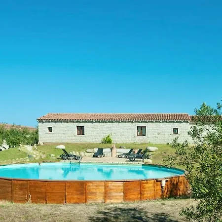 Appart hôtel Isa - With Swimming-pool In Badesi