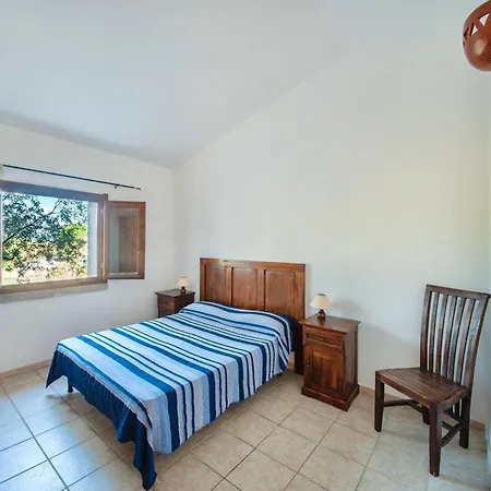 Isa - With Swimming-pool In Appart hôtel Badesi