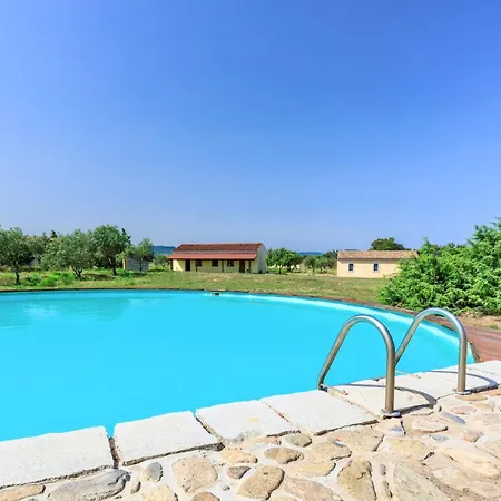 Appart hôtel Isa - With Swimming-pool In Badesi